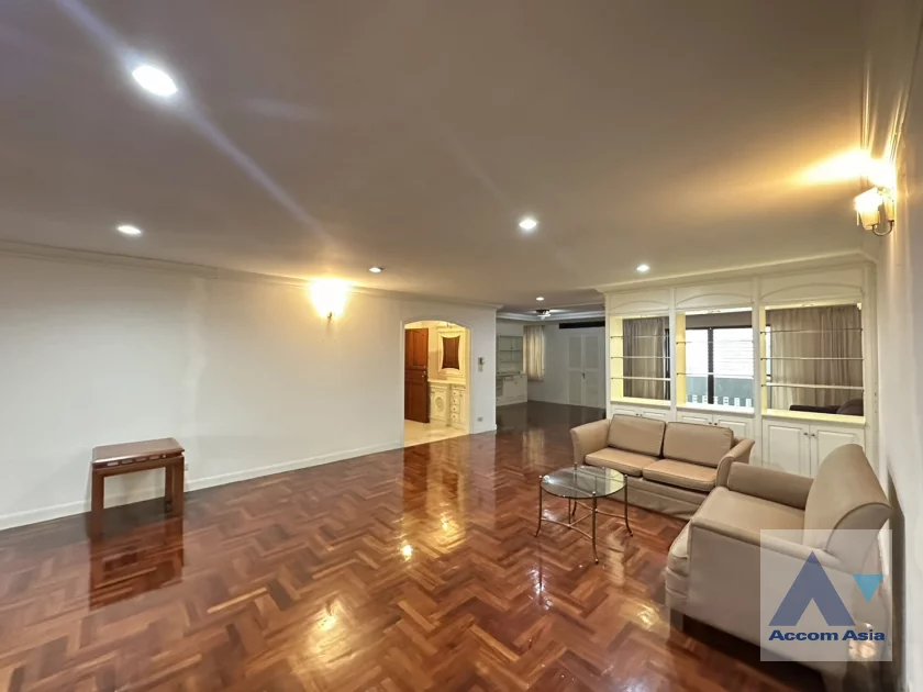 unitFully Furnished |  3 Bedrooms  Condominium For Rent in Sukhumvit, Bangkok  near BTS Asok (AA30864)