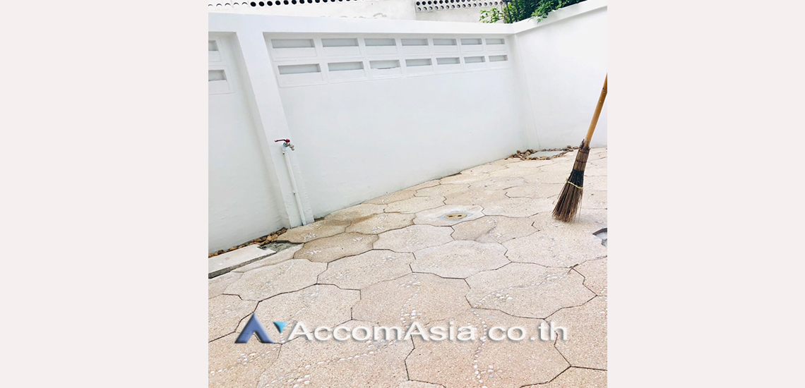 14  5 br Townhouse For Rent in Sukhumvit ,Bangkok BTS Phra khanong AA30895