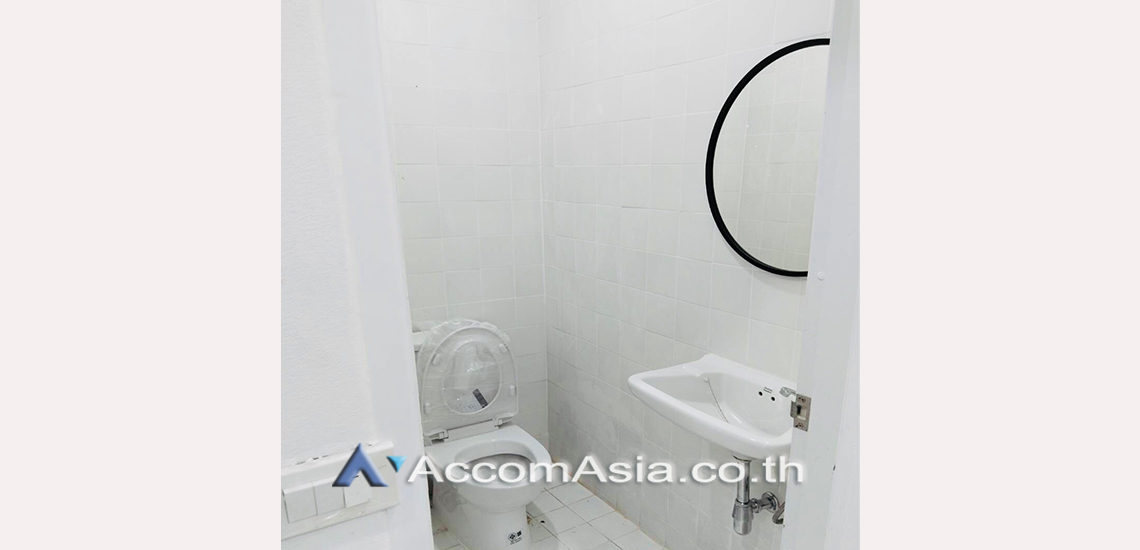 11  5 br Townhouse For Rent in Sukhumvit ,Bangkok BTS Phra khanong AA30895