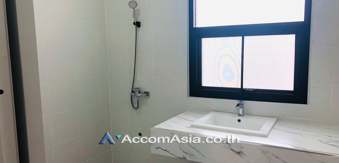 9  5 br Townhouse For Rent in Sukhumvit ,Bangkok BTS Phra khanong AA30895