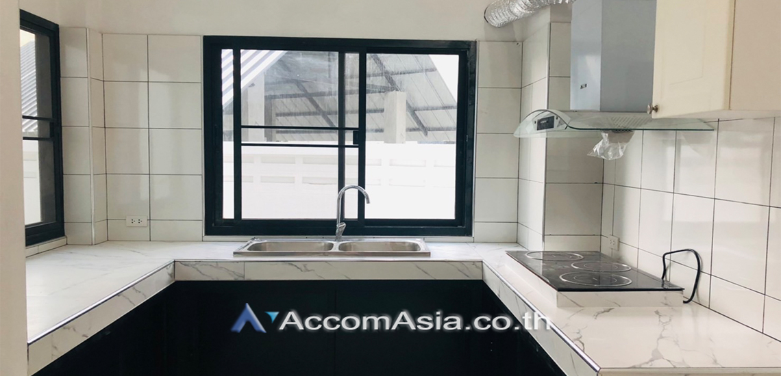 5  5 br Townhouse For Rent in Sukhumvit ,Bangkok BTS Phra khanong AA30895