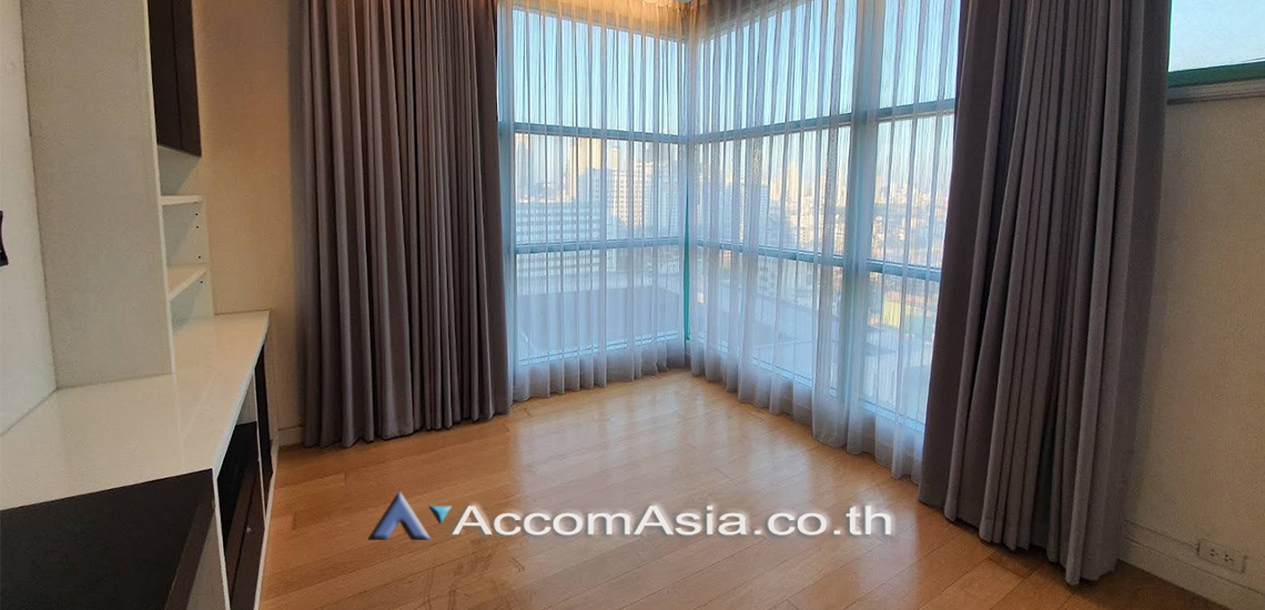 8  4 br Condominium for rent and sale in Rama 3 ,Bangkok BTS Saphan Taksin at Chatrium Riverside AA30915