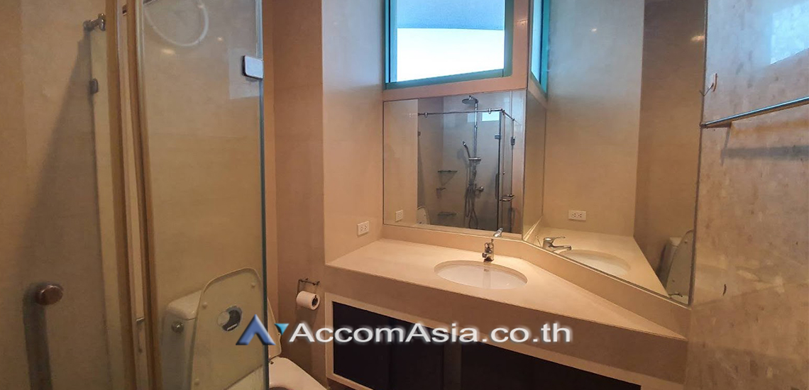 18  4 br Condominium for rent and sale in Rama 3 ,Bangkok BTS Saphan Taksin at Chatrium Riverside AA30915