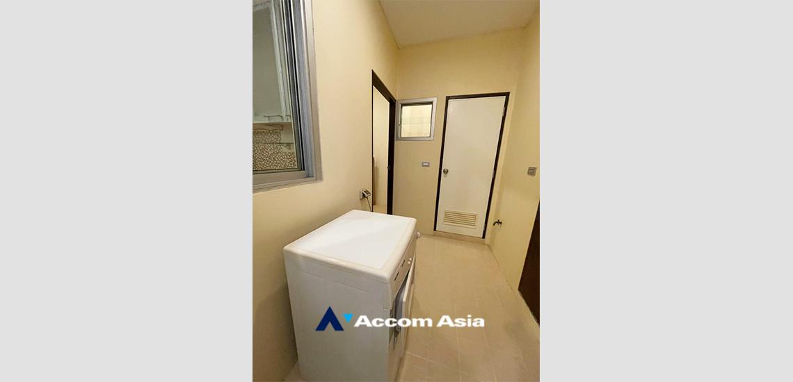 9  3 br Apartment for rent and sale in Sukhumvit ,Bangkok BTS Asok - MRT Sukhumvit at Elegant place for a Pet Friendly AA30947