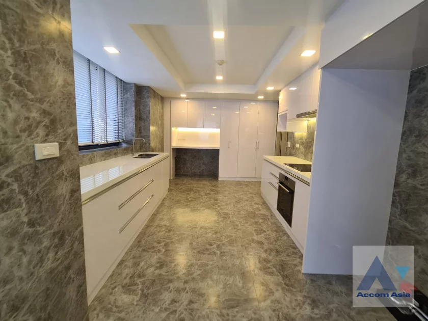 8  3 br Condominium For Rent in Sukhumvit ,Bangkok  at President Park Sukhumvit 24   AA30958