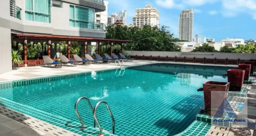 unit 1 Bedroom  Apartment For Rent in Sukhumvit, Bangkok  near BTS Phrom Phong (AA30977)