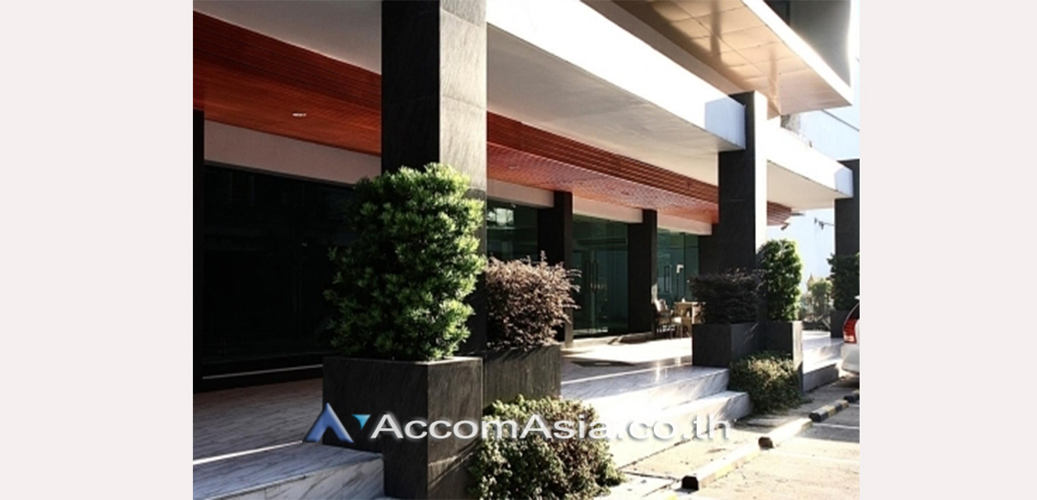 8  Studio Building For Rent in Phaholyothin ,Bangkok ARL Lat krabang - BTS Chitlom AA30992