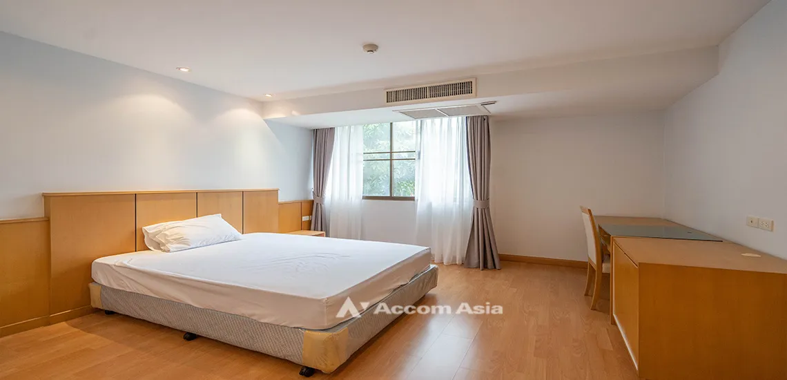 5  2 br Apartment For Rent in Ploenchit ,Bangkok BTS Ratchadamri at Step to Lumpini Park AA31014