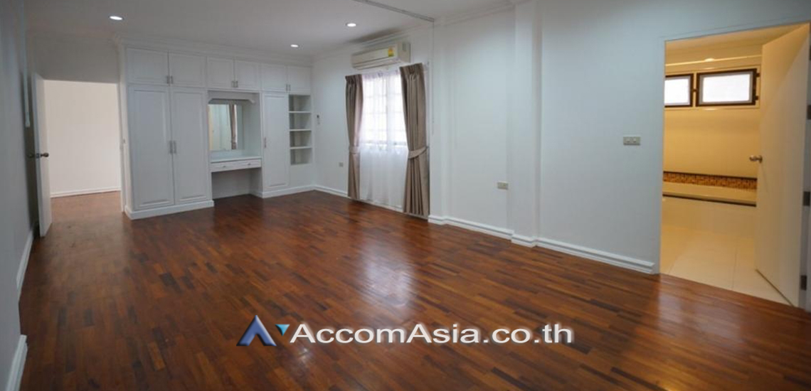 10  4 br House For Rent in Samutprakan ,Samutprakan BTS Bearing at Moo Baan Ladawan Srinakarin AA31019