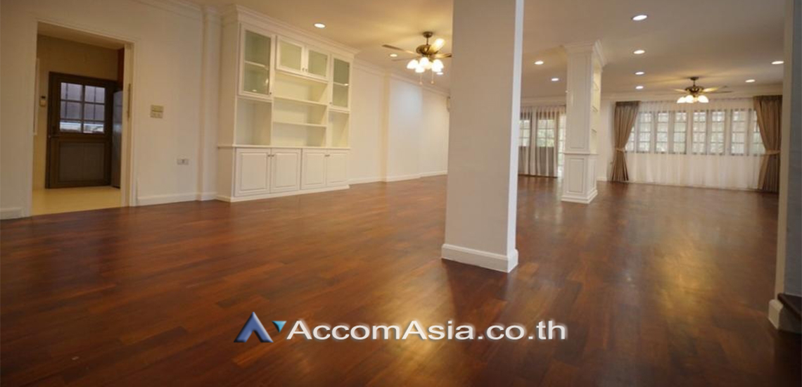 6  4 br House For Rent in Samutprakan ,Samutprakan BTS Bearing at Moo Baan Ladawan Srinakarin AA31019