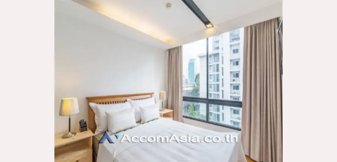 unit 1 Bedroom  Condominium For Rent in Ploenchit, Bangkok  near BTS Ploenchit (AA31032)