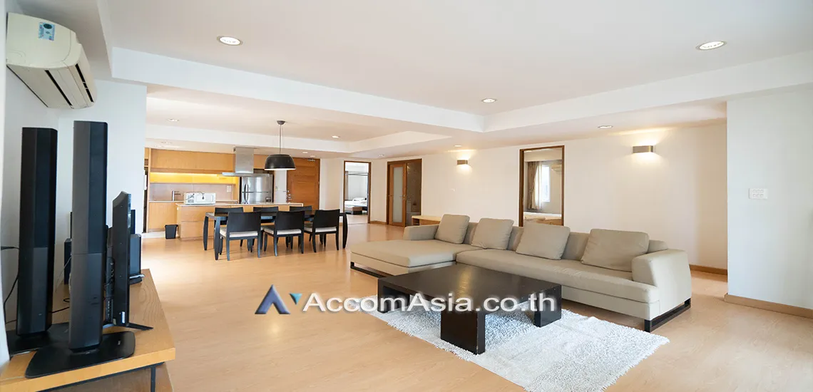 unit 3 Bedrooms  Apartment For Rent in Sukhumvit, Bangkok  near BTS Phrom Phong (AA31045)