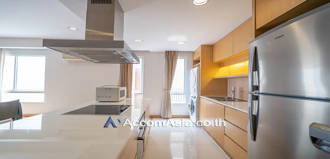 unit 3 Bedrooms  Apartment For Rent in Sukhumvit, Bangkok  near BTS Phrom Phong (AA31045)