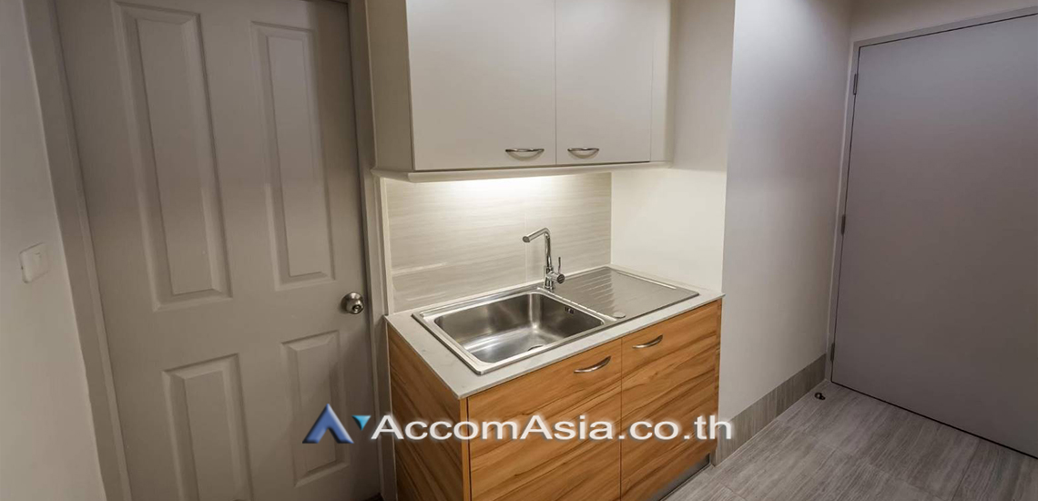  1  3 br Apartment For Rent in Sathorn ,Bangkok BRT Thanon Chan at Family-Friendly Serviced Apartment with Big Green Spaces AA31071
