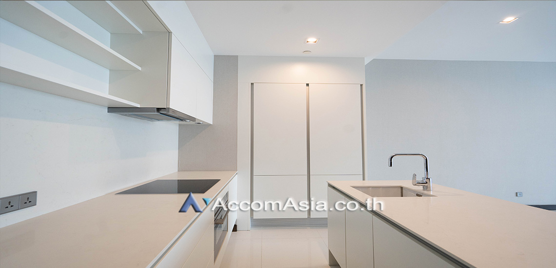 6  2 br Condominium For Sale in Sukhumvit ,Bangkok BTS Nana at Q1 Sukhumvit AA31099