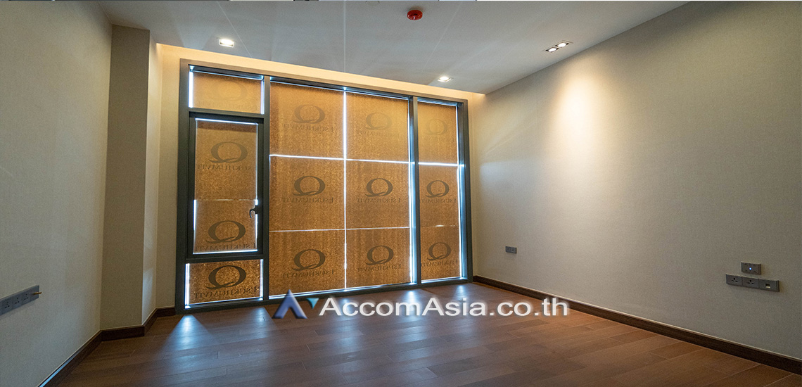 5  2 br Condominium For Sale in Sukhumvit ,Bangkok BTS Nana at Q1 Sukhumvit AA31101