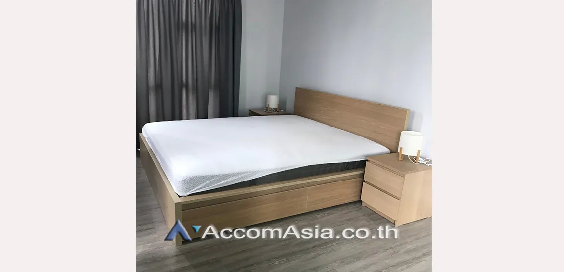 unit 2 Bedrooms  Condominium For Rent in Sukhumvit, Bangkok  near BTS Ekkamai (AA31153)