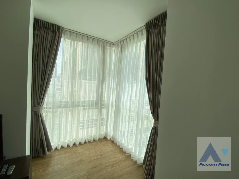 9  2 br Condominium For Rent in Silom ,Bangkok MRT Silom - BTS Sala Daeng at The Legend Saladaeng AA31167