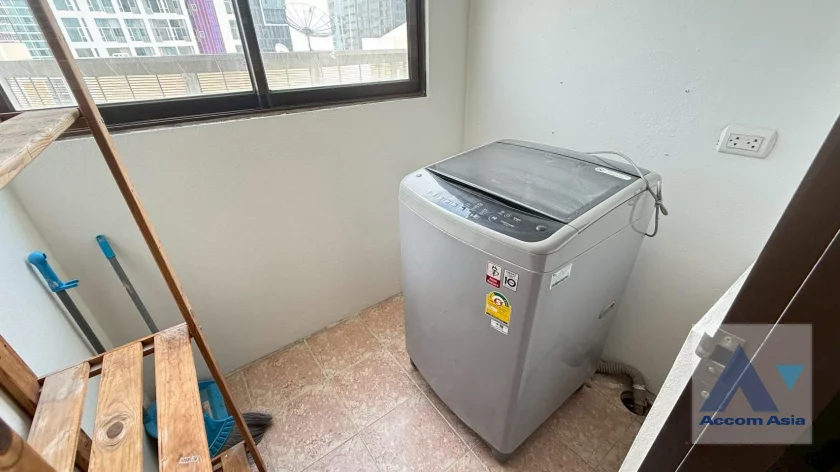 23  3 br Condominium For Rent in Sukhumvit ,Bangkok BTS Thong Lo at Top View AA31169
