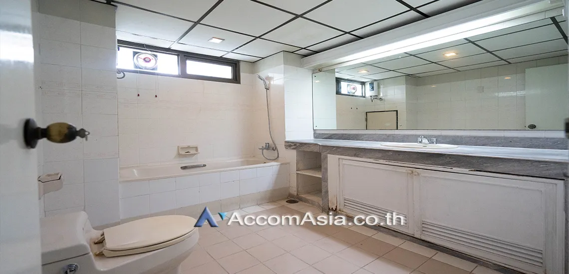 8  2 br Apartment For Rent in Sukhumvit ,Bangkok MRT Sukhumvit - BTS Asok at Homely Atmosphere AA31202