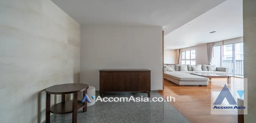  1  3 br Apartment For Rent in Sukhumvit ,Bangkok BTS Asok at Spacious Living in Asoke220 SQ.M. Up AA31205