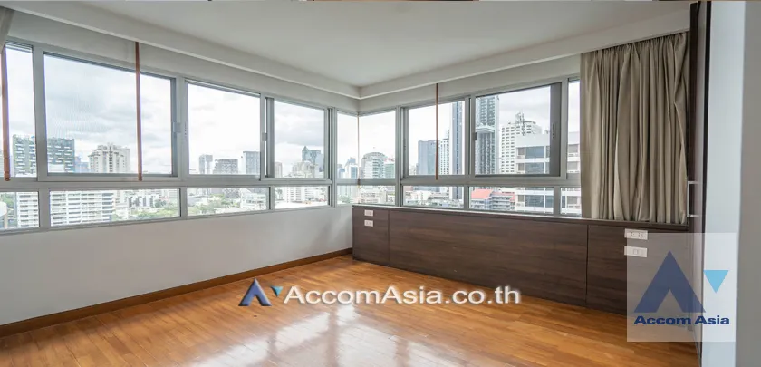 6  3 br Apartment For Rent in Sukhumvit ,Bangkok BTS Asok at Spacious Living in Asoke220 SQ.M. Up AA31205