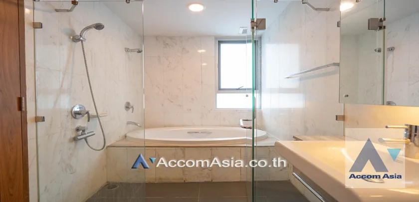 13  3 br Apartment For Rent in Sukhumvit ,Bangkok BTS Asok at Spacious Living in Asoke220 SQ.M. Up AA31205