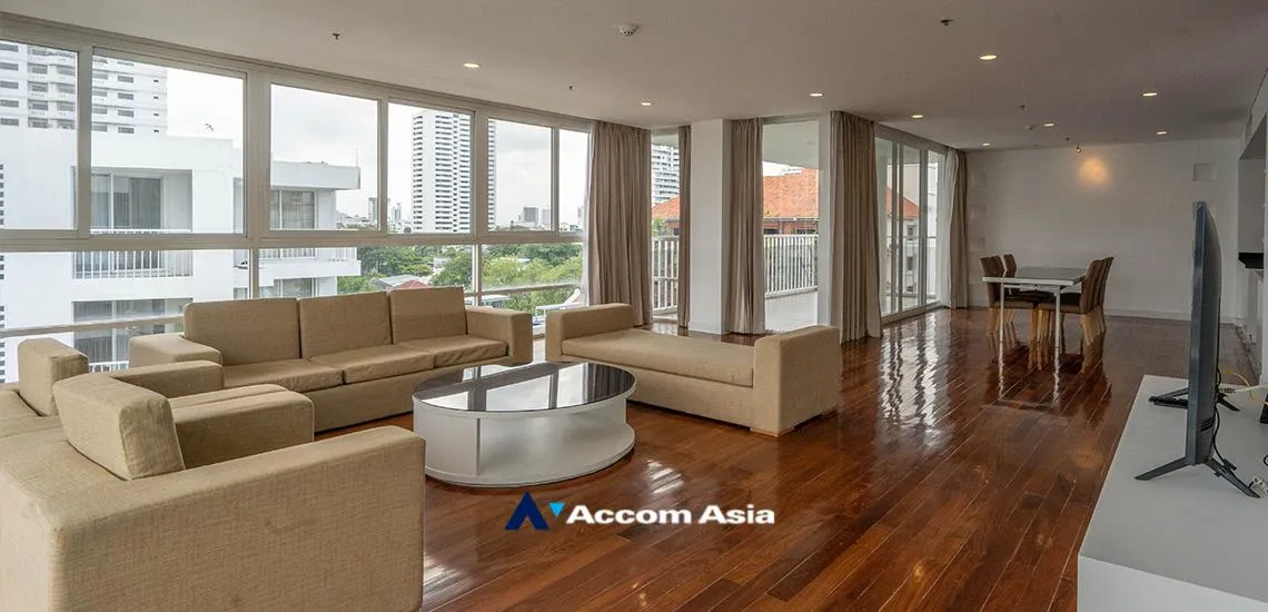 unitPet friendly |  3 Bedrooms  Apartment For Rent in Sukhumvit, Bangkok  near BTS Ekkamai (AA31230)