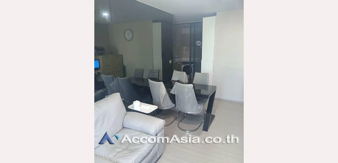 unit 2 Bedrooms  Condominium For Sale in Phaholyothin, Bangkok  near MRT Lat Phrao (AA31237)