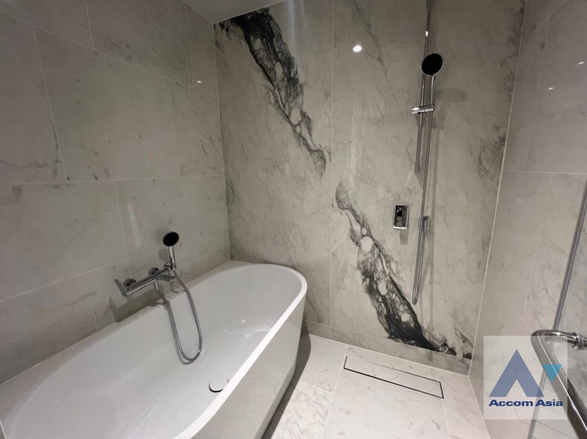 19  2 br Condominium For Rent in Ploenchit ,Bangkok BTS Ploenchit at Tonson One Residence AA31242