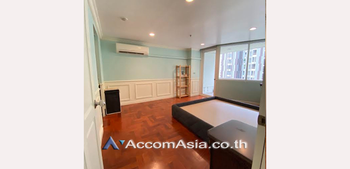 5  1 br Condominium For Rent in Ploenchit ,Bangkok BTS Ratchadamri at The Royal Place 1 AA31251