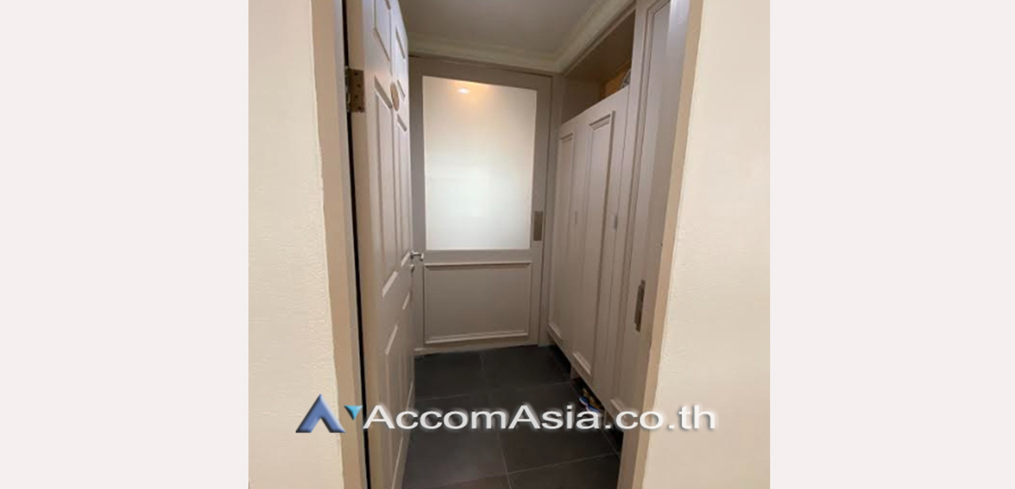 7  1 br Condominium For Rent in Ploenchit ,Bangkok BTS Ratchadamri at The Royal Place 1 AA31251