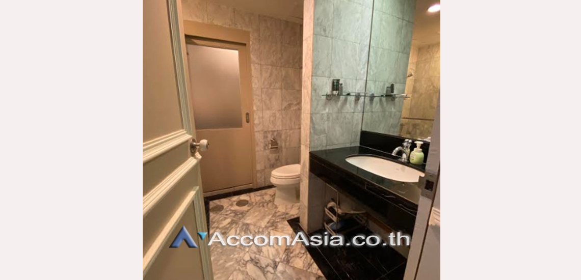 9  1 br Condominium For Rent in Ploenchit ,Bangkok BTS Ratchadamri at The Royal Place 1 AA31251