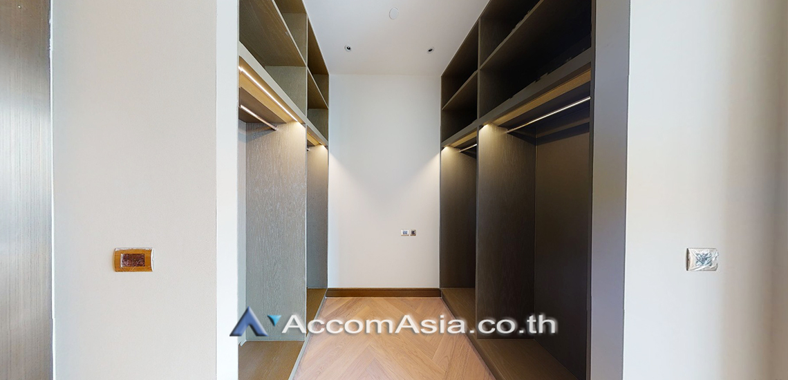 27  4 br Condominium For Sale in Charoen Nakhon ,Bangkok BTS Krung Thon Buri at The Residences at Mandarin Oriental AA31267