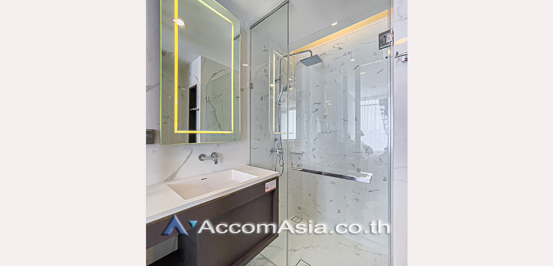 15  Studio Condominium For Sale in Sukhumvit ,Bangkok MRT Queen Sirikit National Convention Center at Siamese Exclusive Queens AA31295