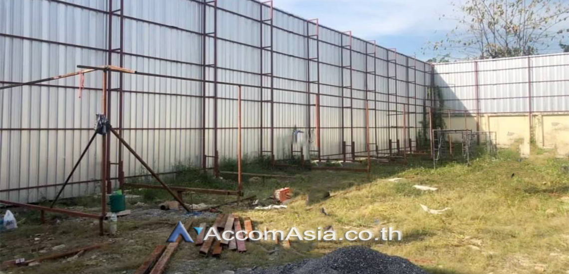  1  Land For Sale in Sukhumvit ,Bangkok BTS Ekkamai AA31304