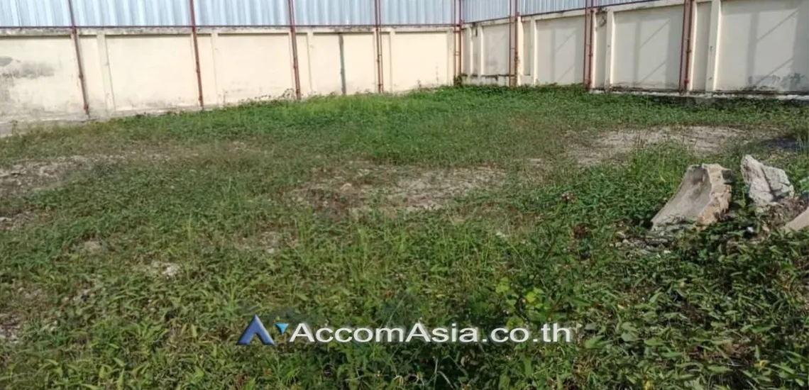 unit Land For Sale in Sukhumvit, Bangkok  near BTS Ekkamai (AA31304)