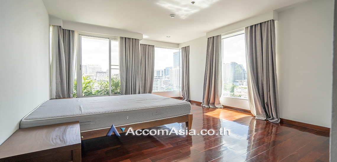 12  4 br Apartment for rent and sale in Silom ,Bangkok BTS Surasak at A Unique design and Terrace AA31349