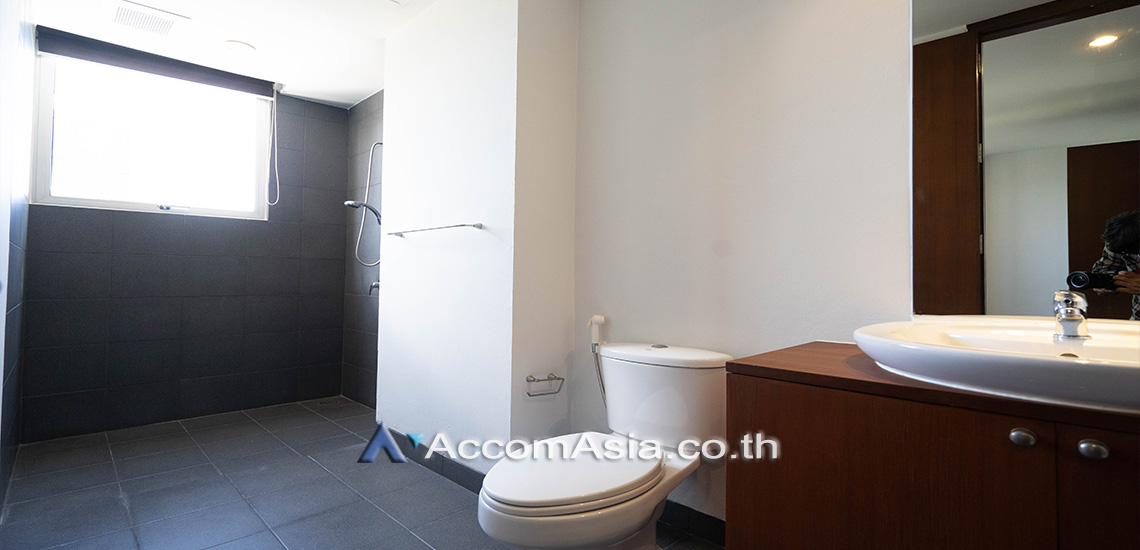 15  4 br Apartment for rent and sale in Silom ,Bangkok BTS Surasak at A Unique design and Terrace AA31349