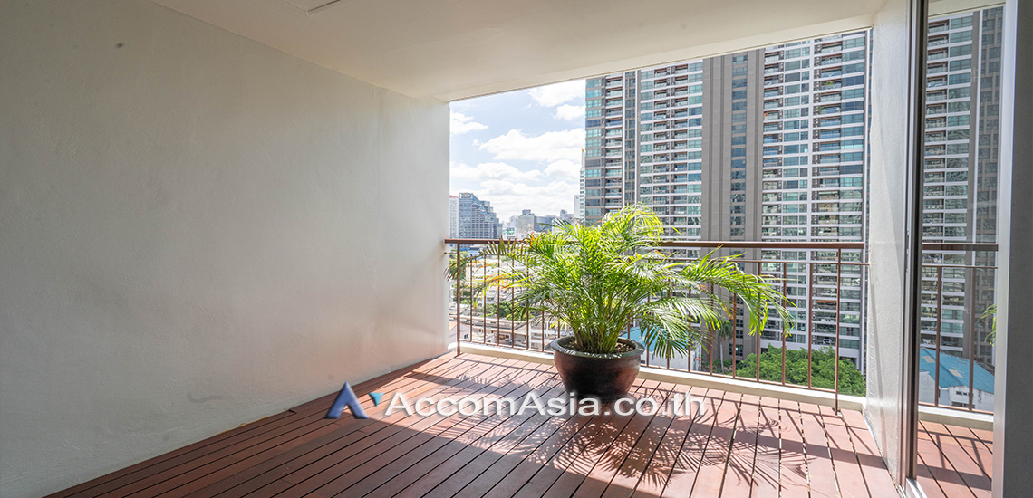 10  4 br Apartment for rent and sale in Silom ,Bangkok BTS Surasak at A Unique design and Terrace AA31349