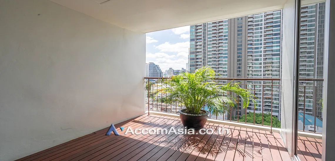 10  4 br Apartment for rent and sale in Silom ,Bangkok BTS Surasak at A Unique design and Terrace AA31349