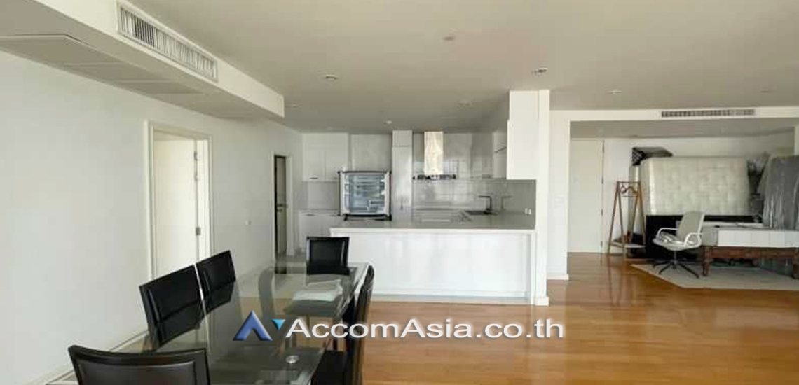6  4 br Condominium For Rent in Ploenchit ,Bangkok MRT Sam Yan - BTS Sala Daeng at Chamchuri Square Residence AA31716