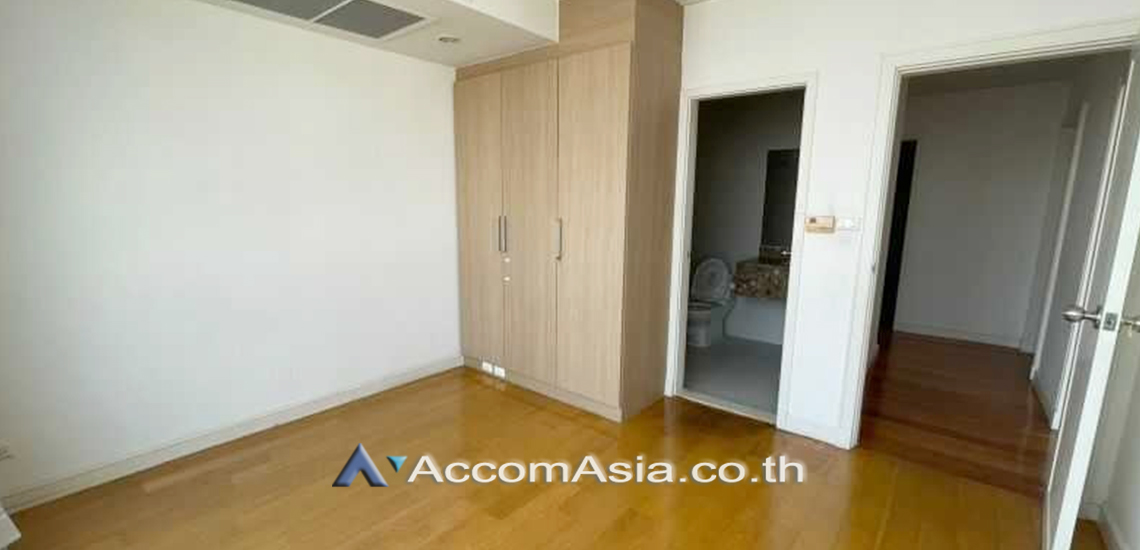 12  4 br Condominium For Rent in Ploenchit ,Bangkok MRT Sam Yan - BTS Sala Daeng at Chamchuri Square Residence AA31716