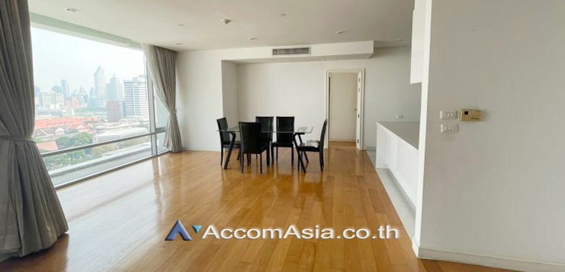 8  4 br Condominium For Rent in Ploenchit ,Bangkok MRT Sam Yan - BTS Sala Daeng at Chamchuri Square Residence AA31716