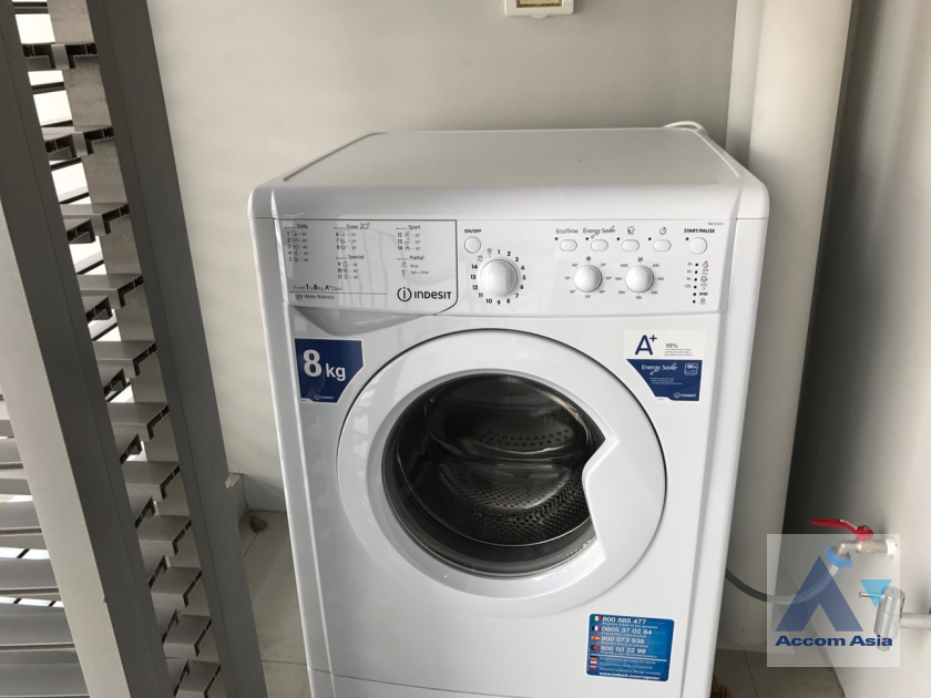 8  1 br Condominium For Rent in Sukhumvit ,Bangkok BTS Ekkamai at The Lofts Ekkamai  AA31735