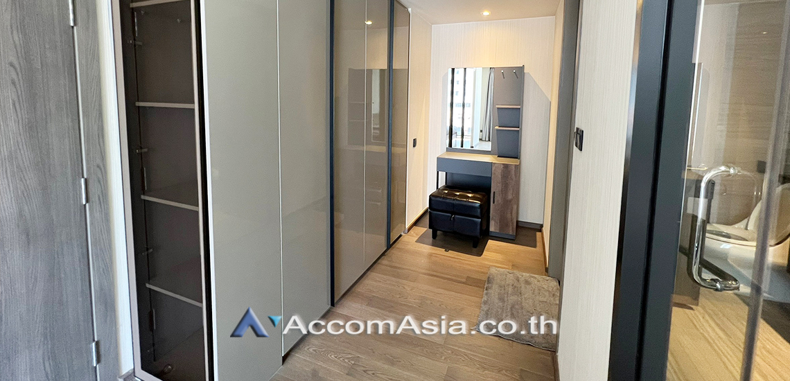 22  2 br Condominium For Rent in Ploenchit ,Bangkok BTS Ratchadamri - MRT Silom at Klass Sarasin-Rajdamri AA31760