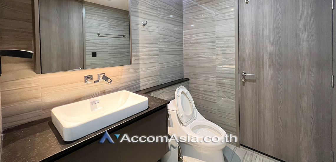 20  2 br Condominium For Rent in Ploenchit ,Bangkok BTS Ratchadamri - MRT Silom at Klass Sarasin-Rajdamri AA31760