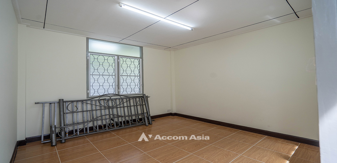 14  3 br House for rent and sale in Sukhumvit ,Bangkok MRT Sukhumvit - BTS Asok at House in Compound AA31766