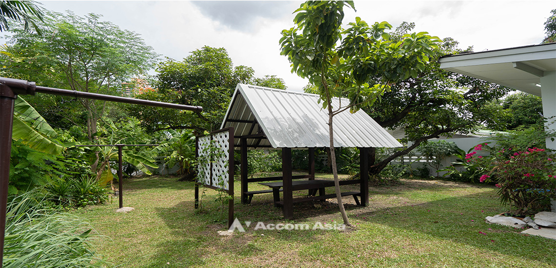 7  3 br House for rent and sale in Sukhumvit ,Bangkok MRT Sukhumvit - BTS Asok at House in Compound AA31766