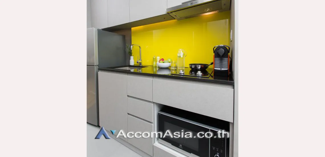 unit Studio  Apartment For Rent in Sukhumvit, Bangkok  near MRT Queen Sirikit National Convention Center (AA31771)